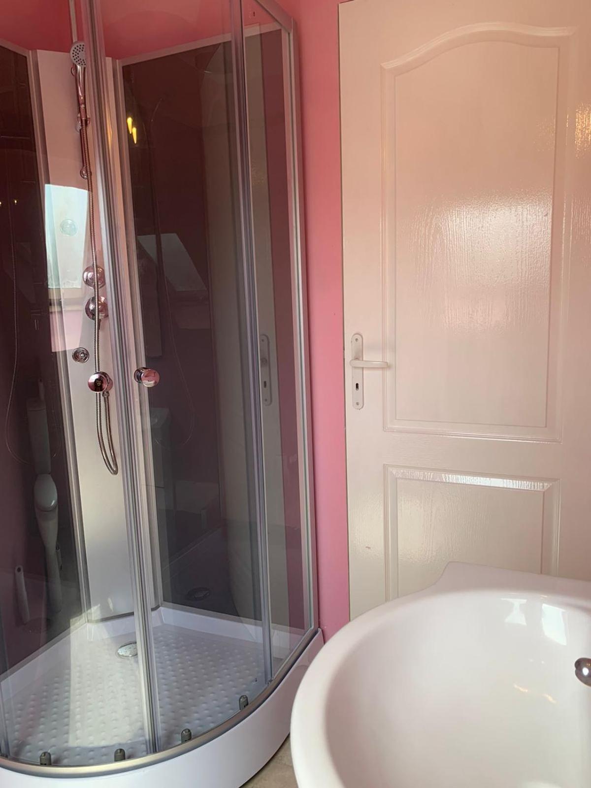 Studio Meuble Dans Une Maison Limay 외부 사진
